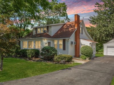 Property at 39 Norwood Dr, Gillette, NJ