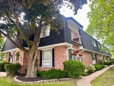 201 North Chicago AVENUE