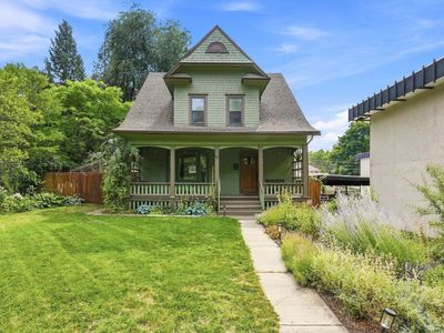 1039 W 11th Ave
