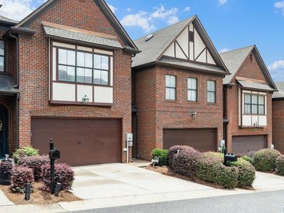 664 Flag Cir