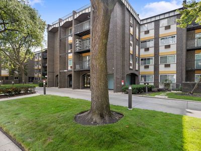 6800 N California Ave APT 4L