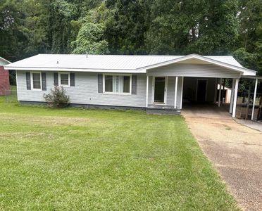 Property at 611 Maureen Ln, Butler, AL