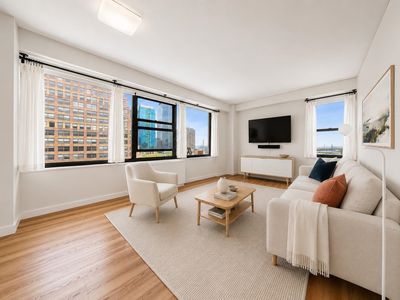 135 Montgomery St APT 16A