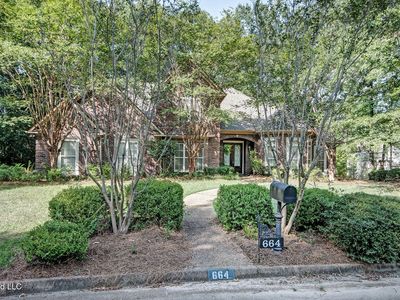 664 Spring Lake Dr