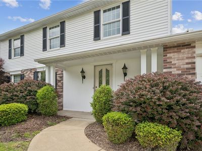 2125 Berkshire Dr