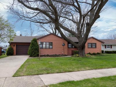 1013 North Claremont Drive