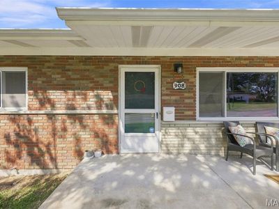 908 Buckley Rd