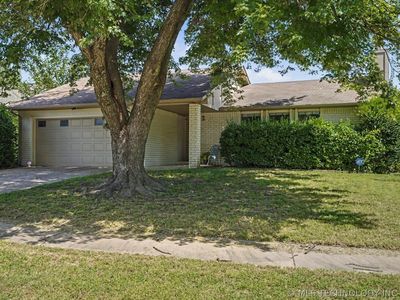 1108 W Vicksburg Pl
