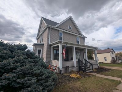 916 South Water STREET