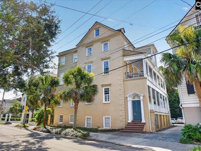 65 Vanderhorst St APT F