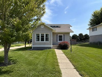 215 N 9th St
