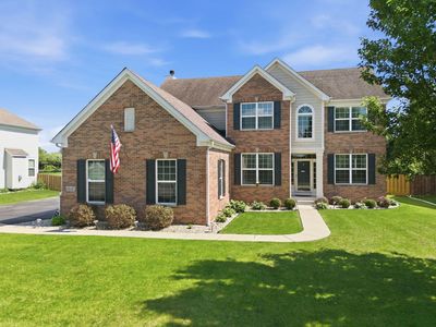 2457 Bryn Mawr Ln