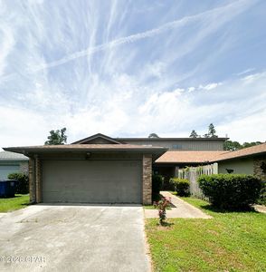 1060 W 11th Ct