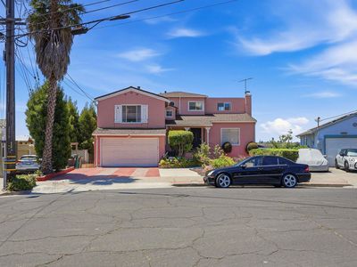 2546 Truman Ave