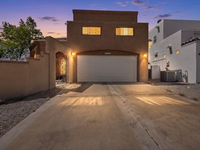 6352 Pima Pl NW