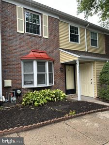 112 Brookwood Dr