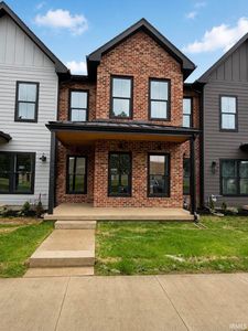 712 N Walnut St