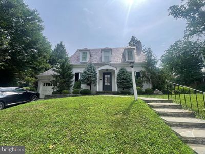 8201 Larry Pl