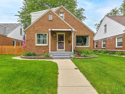 2813 North 82nd STREET