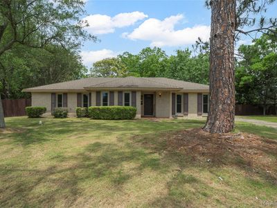 3715 Dresden Ct