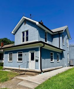 417 E 4th St