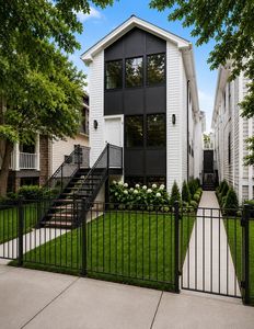 1938 N Sawyer Ave #1