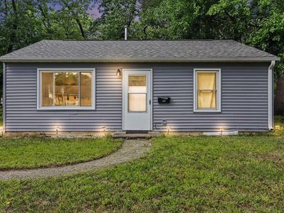 210 Spaulding Ave W