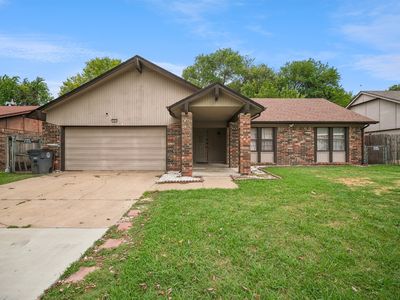 11913 E 38th Pl