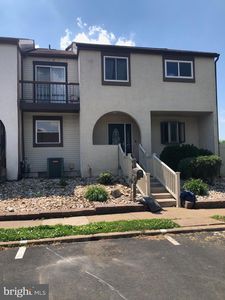 208 Bradley Ct