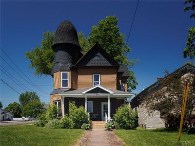 202 E Main St