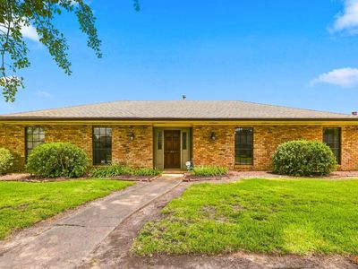 201 Aspen Dr