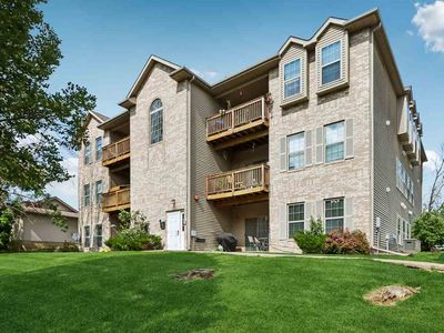 2859 Coral Ct APT 102