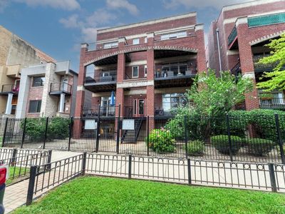 4222 S King Dr #1S
