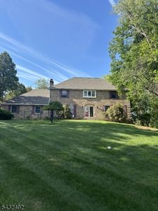 7 Bedford Ct