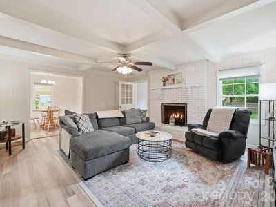 3107 Winston Dr NW
