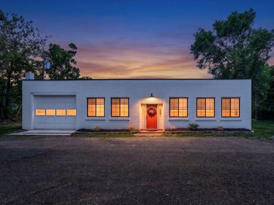 1088 College Ave