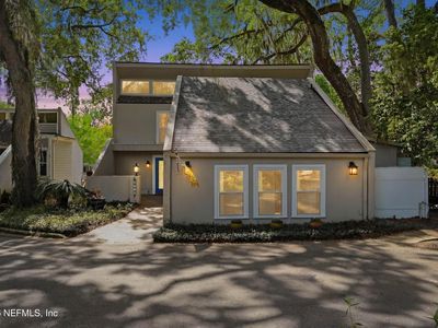 2710 COVE VIEW Drive N