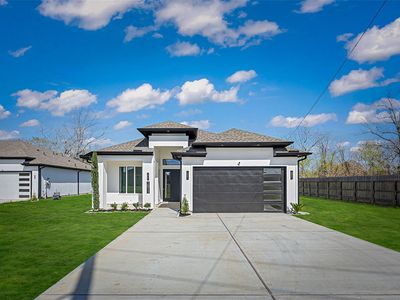 1511 Waco St