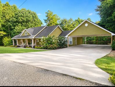 226 Shadow Creek Loop