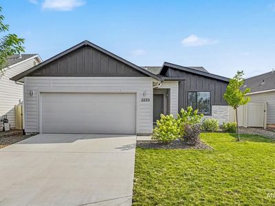 2233 W Trout Lily St