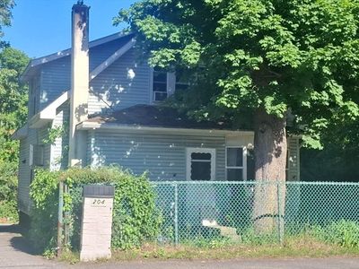 204 Wheelock Ave