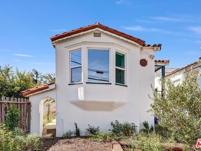 231 Isabel St