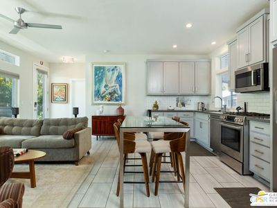 408 Kona Ln