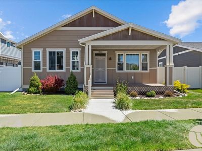 1833 Annas Garden Ln