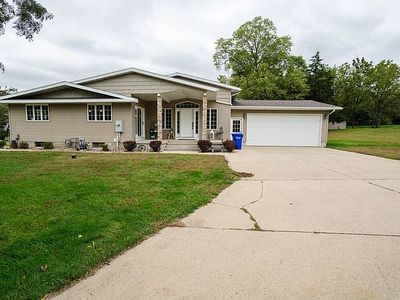 3935 Gilbertville Rd