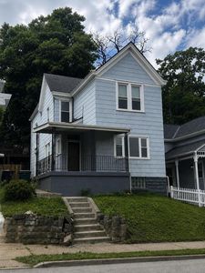 942 Maple Ave