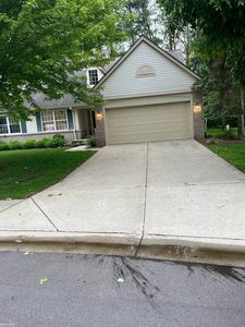 183 Four Seasons Dr