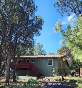 210 Swallow Dr