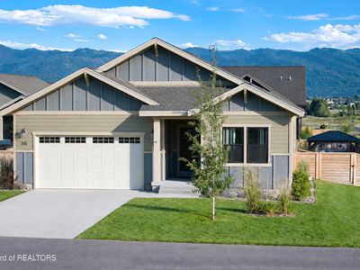 341 Swallowtail Dr