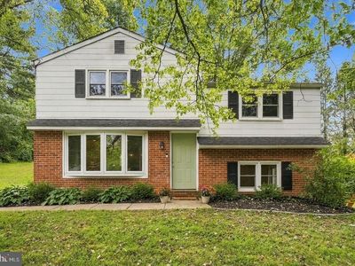 Property at 1412 Manorwood Dr, West Chester, PA